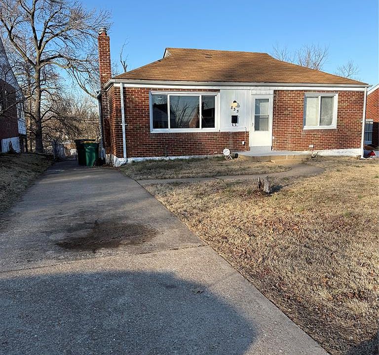 1st image of 835 Fontaine Pl