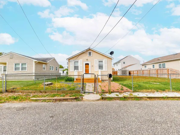 148 W Greenwood Ave, Villas, NJ 08251