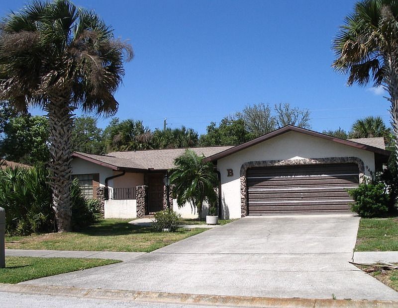 1st image of 949 Whiporwill Dr