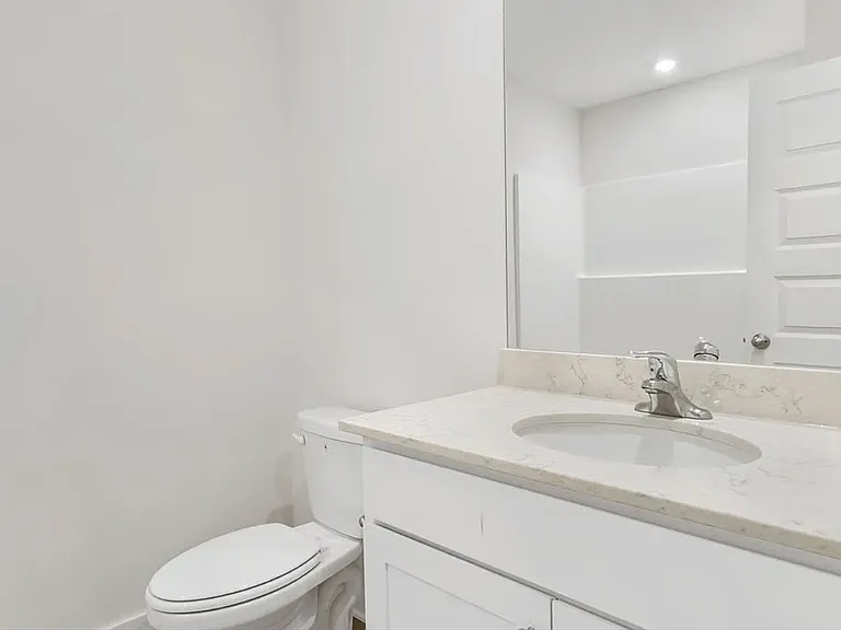 4565 W Triangle St — Photo 19