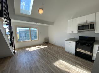 3314 17th St #A, San Francisco, CA 94110
