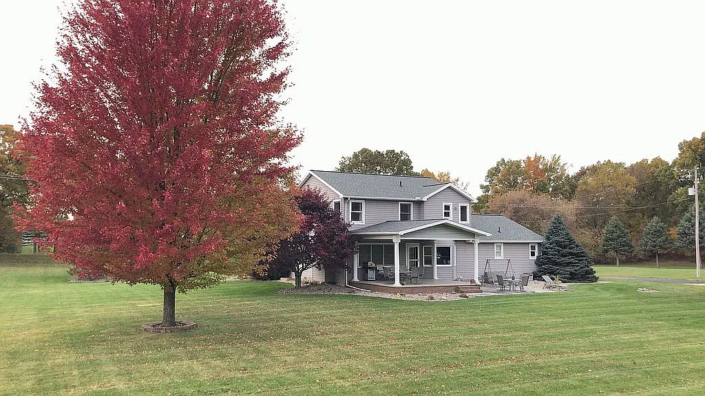 2975 Whipple Rd photo 1