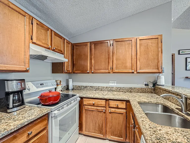 18338 W 58th Pl #92 — Photo 7
