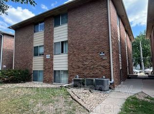 1119 E St APT 11, Lincoln, NE 68508