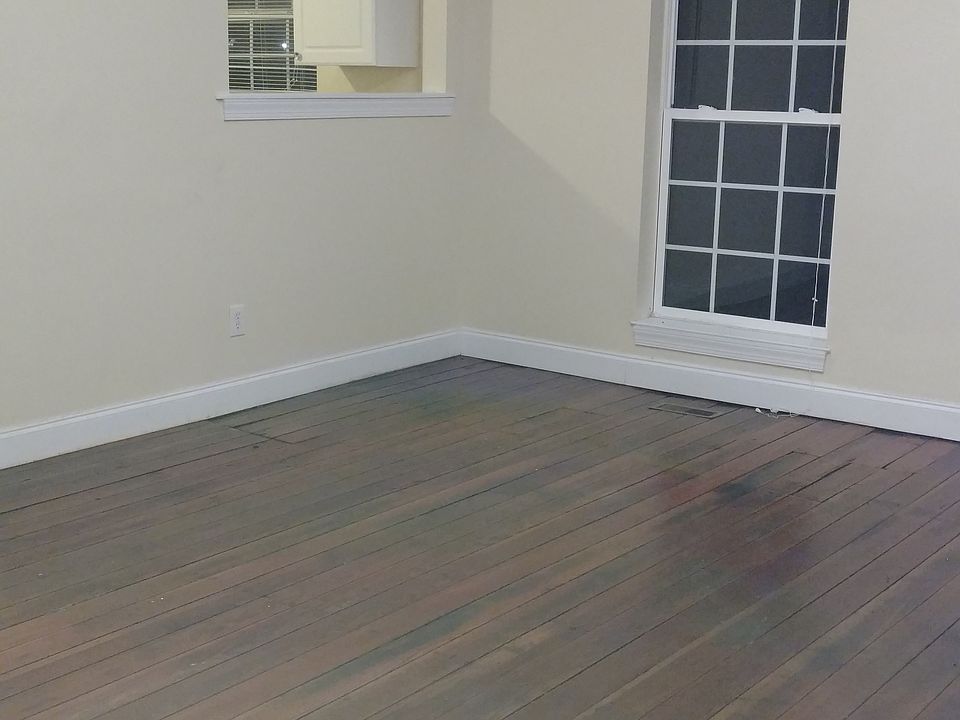 2nd image of 307 Harnett St APT A