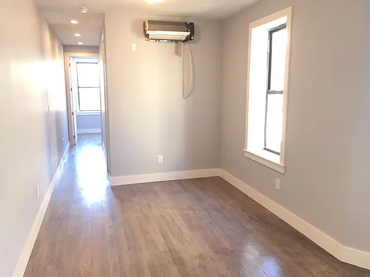 Rented by Lang Realty LLC | media 9