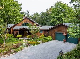 2340 Southridge Dr, Hidden Valley, PA 15502