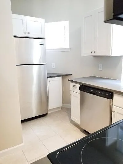 928 Spruce St #1R — Photo 3