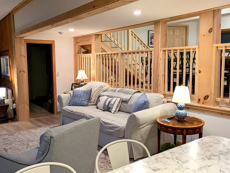 54 Back Shore Ln — Photo 2
