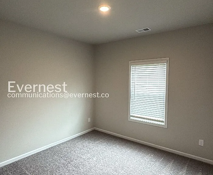 104 Culver St — Photo 8