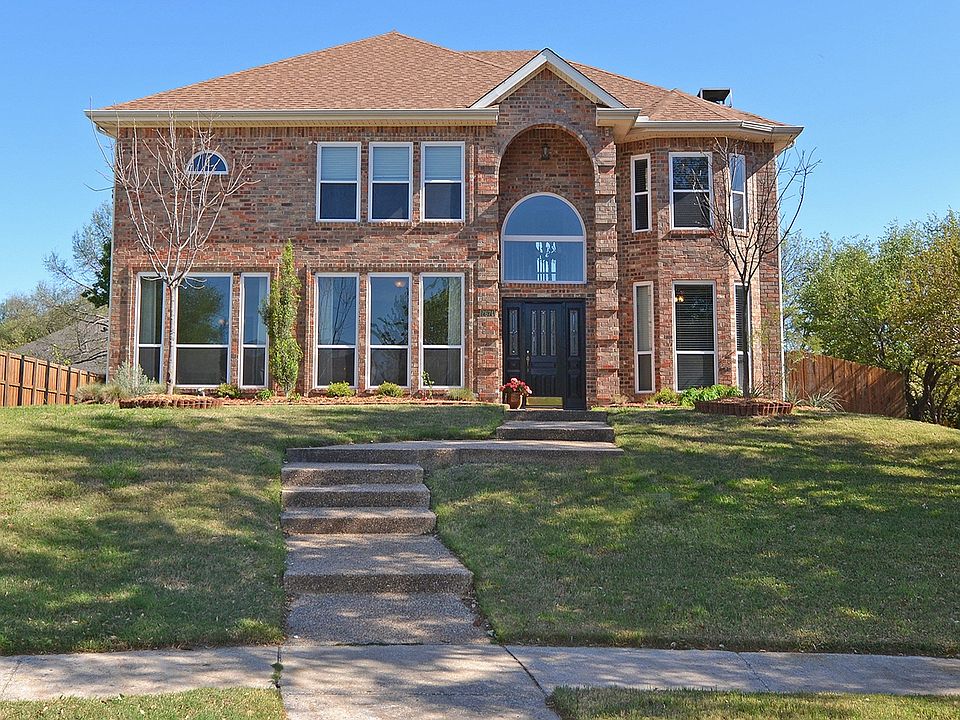 1st image of 2674 Poinsettia Dr