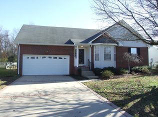 2035 Waterford Dr, Old Hickory, TN 37138