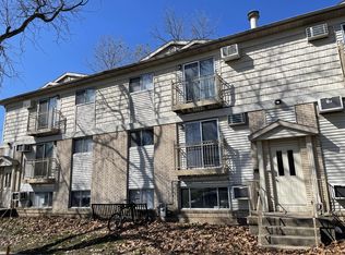 517 Fairchild St #9, Iowa City, IA 52245