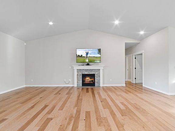 4th image of 1685 River Walk Ln