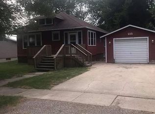 215 W Walnut St, Manly, IA 50456