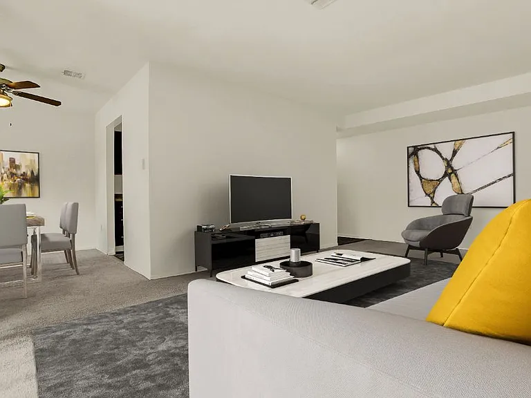 Aspen Hill Apartments — Photo 4