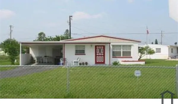 2 bed, 920 sqft, $1,800 — Photo 3