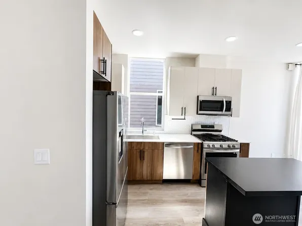 800 23RD Avenue S #C, Seattle, WA 98144