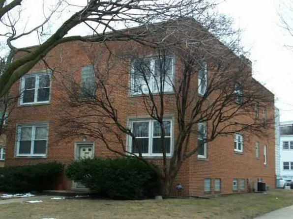 8835 Lamon Ave #1, Skokie, IL 60077