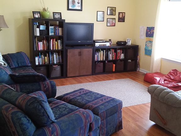 4th image of 710 Crutchfield Dr