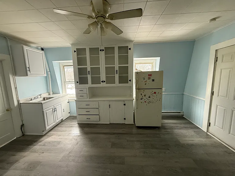 29 Ash St #3 — Photo 23