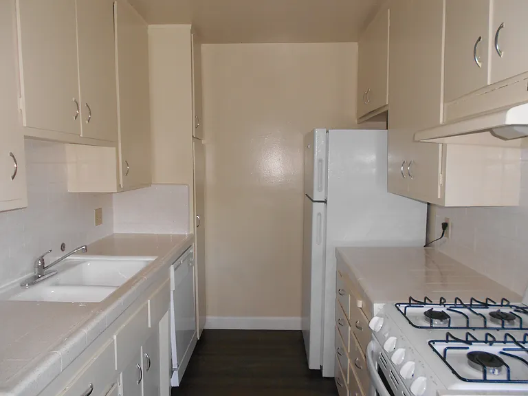 3721 Midvale Ave #20 — Photo 11