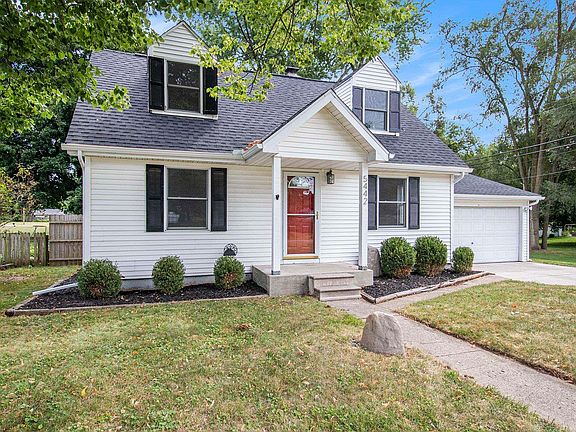 3rd image of 54420 28th St