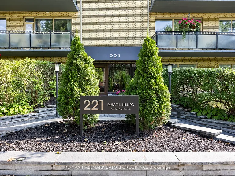 221 Russell Hill Rd #303 — Photo 1