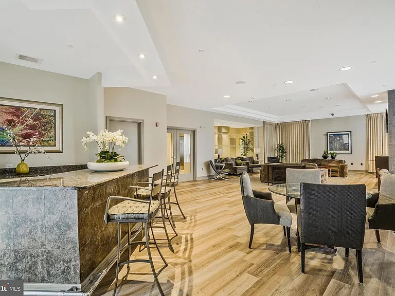 880 N Pollard St #824 — Photo 48