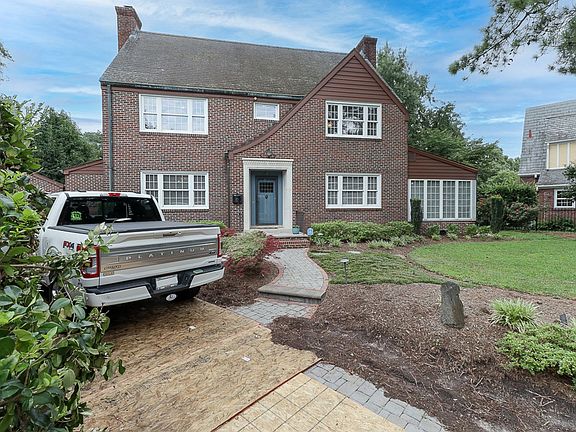 2nd image of 7604 Gleneagles Rd