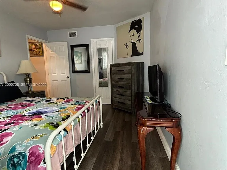 1509 N Andrews Ave #1 — Photo 16