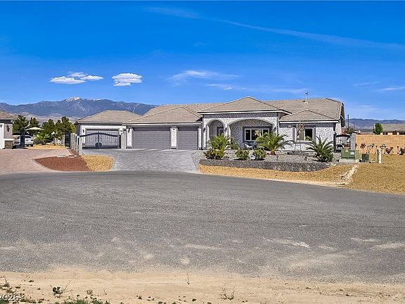 2nd image of 6611 Parkwood Ct