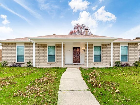 2nd image of 422 Cambria Dr