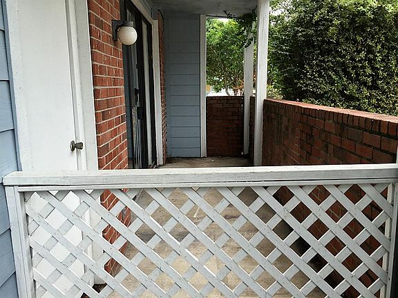 5th image of 14550 Fonmeadow Dr APT 1005