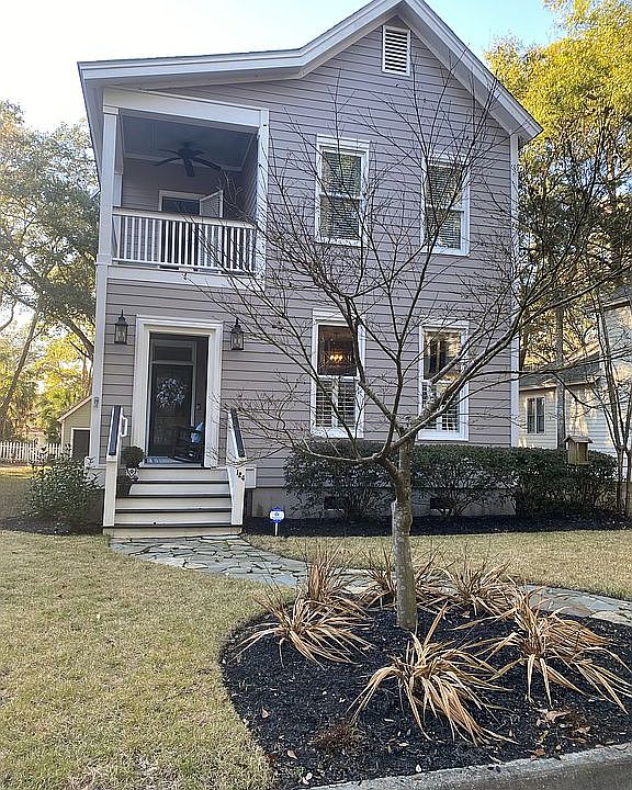 1st image of 124 Bartram Dr