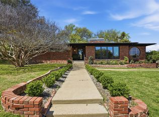 3800 Clayton Rd W, Fort Worth, TX 76116