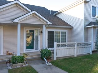 9929 Sunflower Pl, Johnston, IA 50131