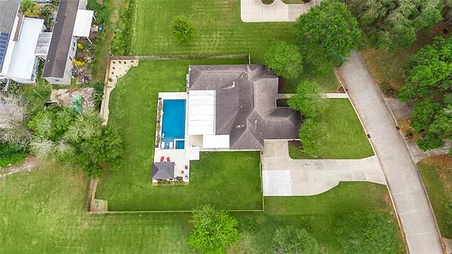 150 Riverbend Dr — Photo 25