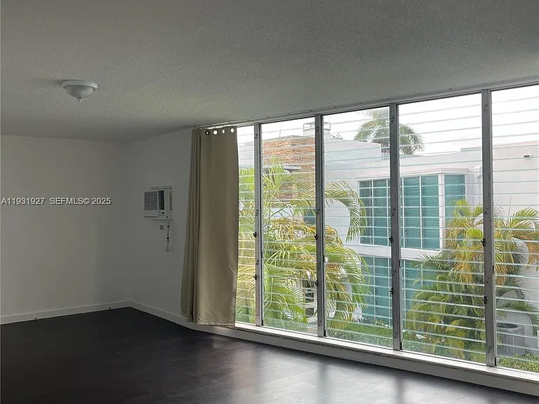 10178 Collins Ave #202 — Photo 9