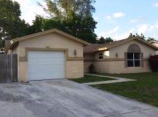9393 SW 3rd St, Boca Raton, FL 33428