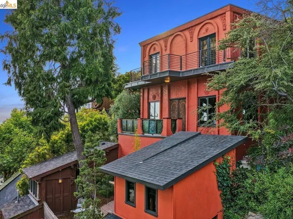 1049 Keith Ave, Berkeley, CA 94708