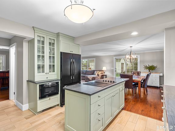 3rd image of 80 Northill Street
