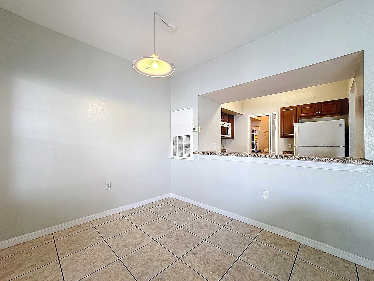 1 bed, 724 sqft, $1,400 — Photo 3