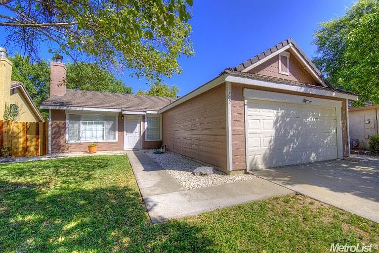 1st image of 709 Waddell Way