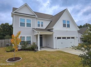 920 W Arboria Dr, Hampstead, NC 28443