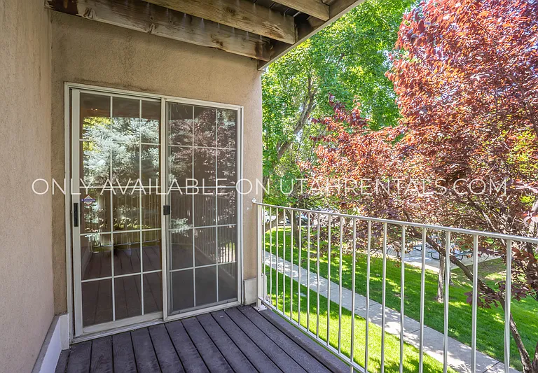 1214 W 1380 N — Photo 18