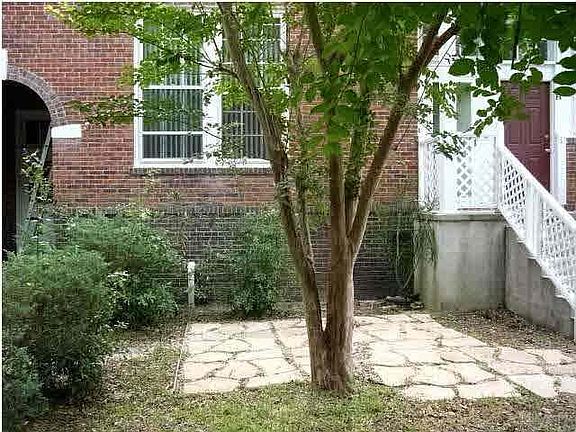 4th image of 1020 E Jordan St APT G