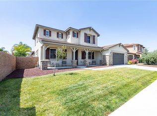 29931 Twin Lakes Rd, Sun City, CA 92585