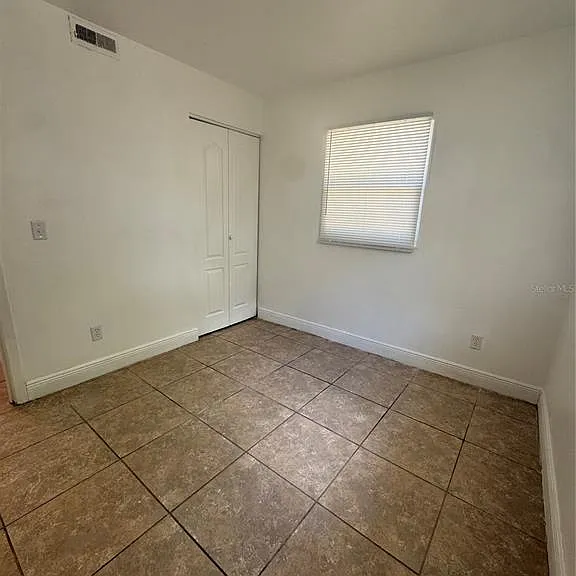 930 Emerald Dr — Photo 13