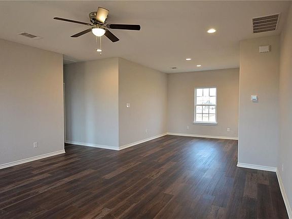 4th image of 3805 Dove Meadows Ln